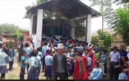 बिद्यालयलाई शुद्ध चिसो पानी मेसिन हस्तान्तरण