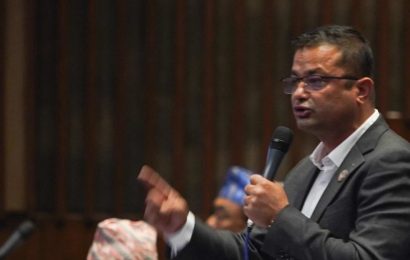 प्रधानमन्त्रीलाई एमालेको जवाफ : फिल्म हेर्न आतुर छौं, सबै काण्डको छानबिन गरौं