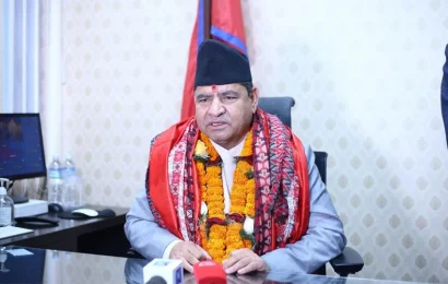 एमालेले माग्यो मन्त्री प्रकाश ज्वालाको राजीनामा